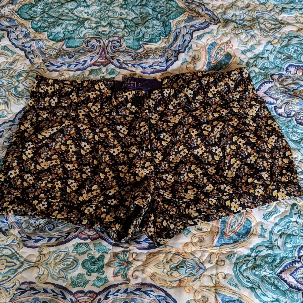 Flower patterned shorts